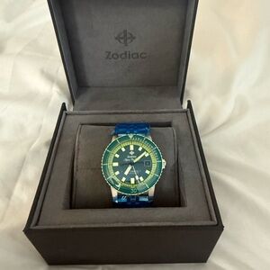 Zodiac Blue and Green Dive Watch with Blue Strap Z09310